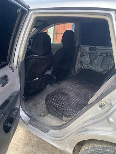 Honda Civic: 2002 г., 1.7 л, Вариатор, Бензин, Хэтчбэк — 7