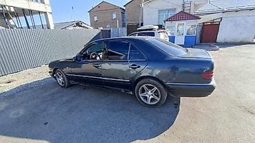 шины на карнивал: Mercedes-Benz E-Class: 1999 г., 2.3 л, Механика, Бензин, Седан — 3