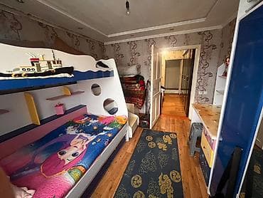 Үйлөр: Дом с прилегающей коммерческой площадкой и навесом. Продаётся большой — 8