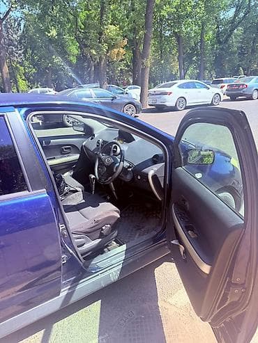 тайота ист 2010: Toyota Ist: 2003 г., 1.3 л, Автомат, Бензин, Хэтчбэк — 9