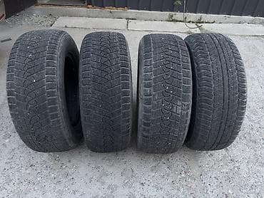 Продаю зимние шины Размеры 265/65/17 3шт зимний одинаковый 1шт все