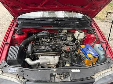 Продажа авто: Volkswagen Golf: 1993 г., 1.6 л, Механика, Бензин, Хэтчбэк — 9