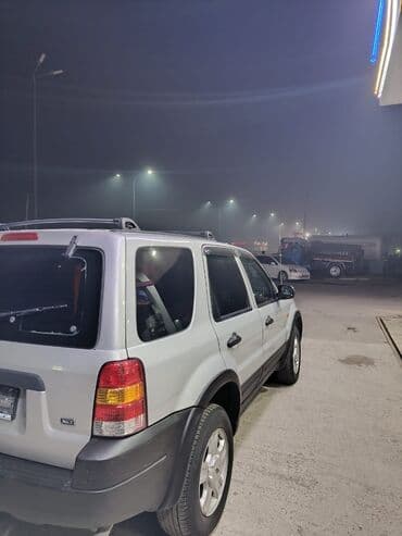 срочно продаю в связи с переездом: Ford Maverick: 2003 г., 2 л, Механика, Бензин, Кроссовер — 5