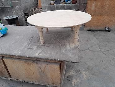 стол с табуреткой: Низкие столы из массива/фанеры для пола (дастархан, чайханный столик) — 10