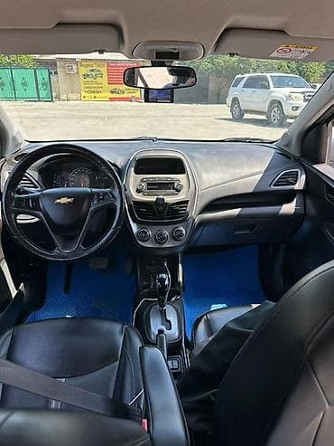 smart машина купить: Chevrolet Spark: 2020 г., 1 л, Автомат, Бензин, Хэтчбэк — 4