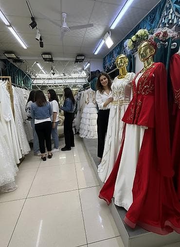 Салон торжественных и свадебных платьев - Ассортимент: классические