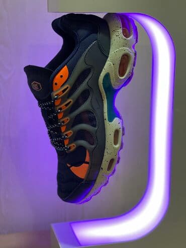 реклама на видеоэкранах бишкек: Продаю левитирующую (Летающую) подставку (ВИТРИНУ) для обуви! — 3