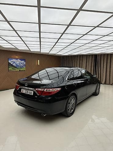 Toyota Camry: 2017 г., 2.5 л, Автомат, Бензин, Седан — 4