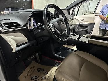 audi a8 d2: Toyota Sienna: 2021 г., 2.5 л, Автомат, Гибрид, Минивэн — 10