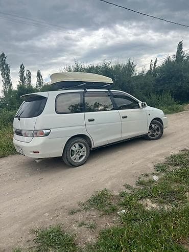 ипсум машина: Toyota Ipsum: 2000 г., Минивэн — 2