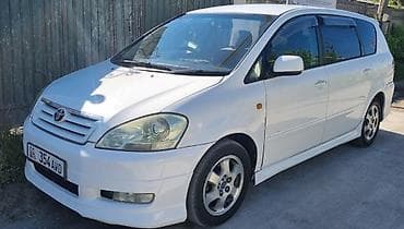 Toyota Ipsum: 2002 г., 2.4 л, Автомат, Бензин, Минивэн