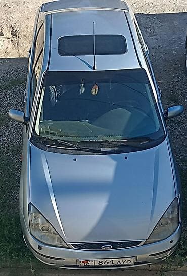 Ford Focus: 2003 г., 1.8 л, Механика, Бензин, Седан
