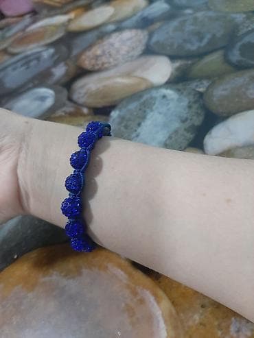 amber elixir: Браслет-шамбала с сияющими синими бусинами - Тип: плетёный — 3