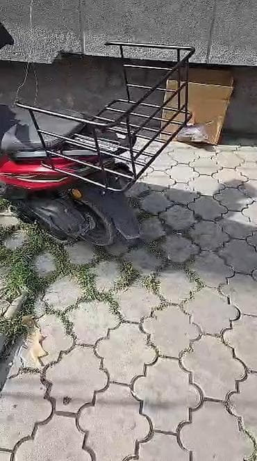 железная корзина: Багажник для термосумки и доставки. Для скутера и т.д. Металлическая — 1