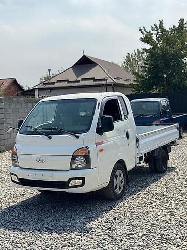 eafc 25: Легкий грузовик, Hyundai, Стандарт, 3 т, Б/у — 1