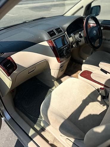 Toyota Ipsum: 2003 г., 2.4 л, Автомат, Бензин, Вэн/Минивэн — 8
