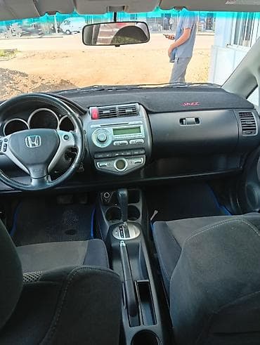 daihatsu copen: Honda Jazz: 2008 г., 1.4 л, Автомат, Бензин, Хэтчбэк — 5