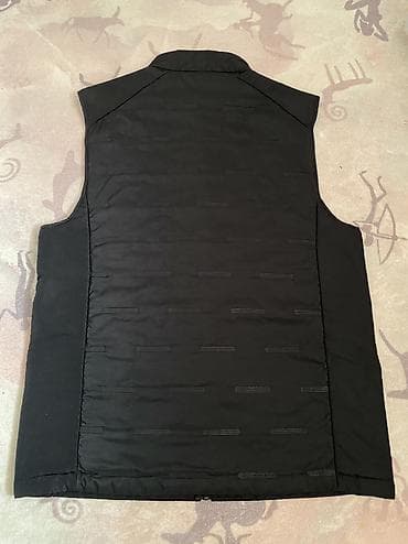 жилет из овчины: Продаю мужская безрукавка жилетка легкая в отличном состоянии Цвет — 6