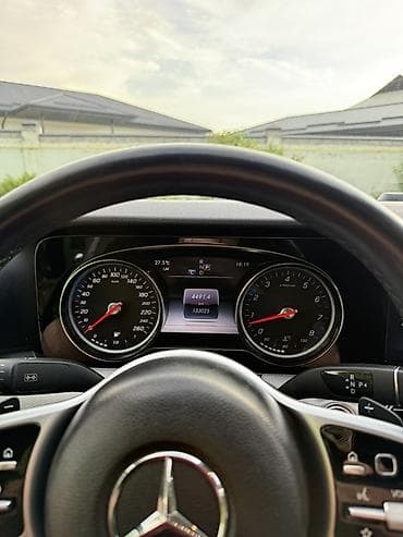 Продажа авто: Mercedes-Benz E-Class: 2019 г., 2.5 л, Автомат, Бензин, Седан — 8