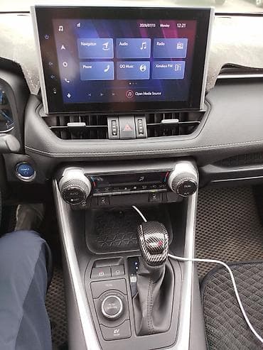 Продажа авто: Toyota RAV4: 2021 г., 2.5 л, Автомат, Гибрид, Кроссовер — 10