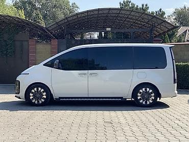 Унаа сатуу: Hyundai Staria: 2022 г., 3.5 л, Автомат, Газ, Вэн/Минивэн — 3