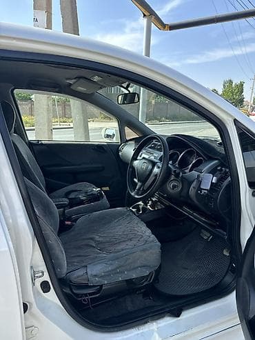 прямоток на фит: Honda Fit: 2006 г., 1.3 л, Автомат, Бензин, Хэтчбэк — 5