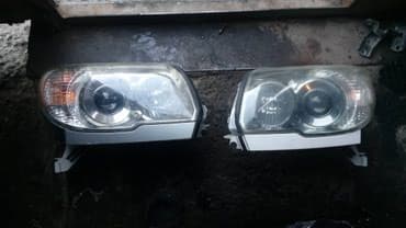 Тойота 4 runner фара