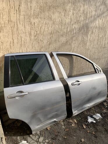 ваза конфетница: Дверь Комплект Mazda, Оригинал — 2