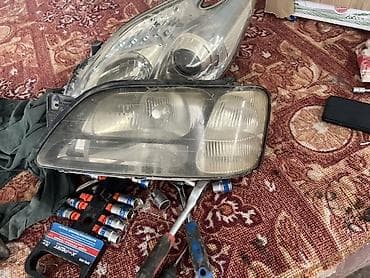 Передняя левая фара Subaru 1999 г., Б/у, Оригинал