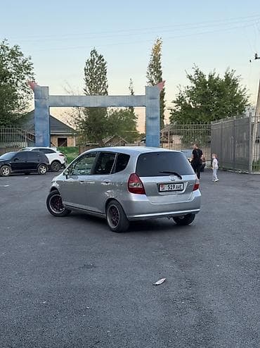 crv 2004: Honda Fit: 2003 г., 1.3 л, Вариатор, Бензин, Хэтчбэк — 7