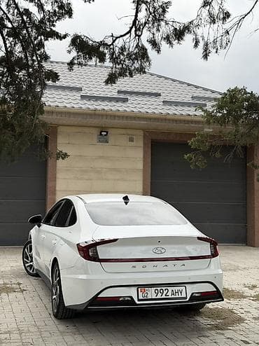 Продажа авто: Hyundai Sonata: 2019 г., 2 л, Автомат, Бензин, Седан — 4