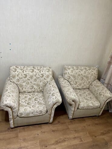 мяхкая мебел: Очень мягкие красивык кресела в классическом стиле. Характеристики: - — 3