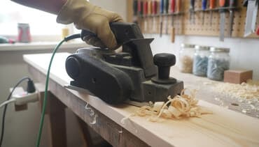 электро рубанок: Продаю ручной рубанок. или меняю на шлифмашинку — 1