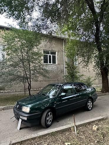 cl: Volkswagen Vento: 1996 г., 1.8 л, Механика, Бензин, Седан — 4