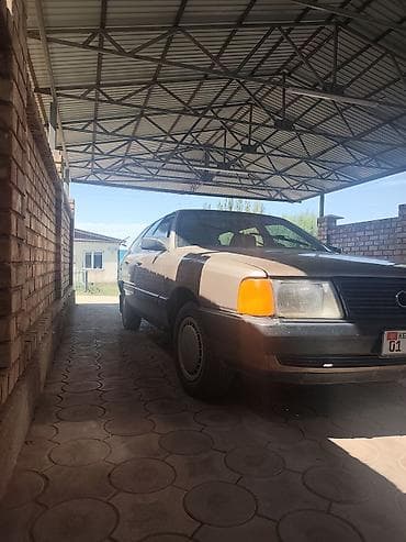 Audi 100: 1987 г., 1.8 л, Механика, Бензин, Хэтчбэк — 1