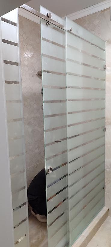 дверной добор: Раздвижная душевая перегородка из закалённого стекла - Конструкция — 3