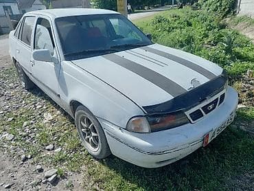 саната нюрас: Daewoo Nexia: 1995 г., 1.5 л, Механика, Бензин, Седан — 4