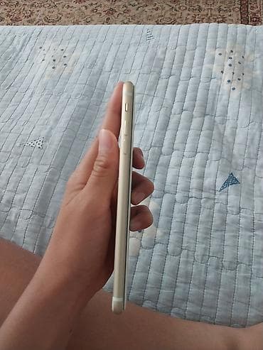 iphon 14 pro max: IPhone 7 Plus, Б/у, 128 ГБ, Золотой, Защитное стекло — 3