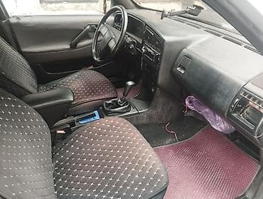 kia sephia: Volkswagen Passat: 1988 г., 1.8 л, Механика, Бензин, Седан — 4