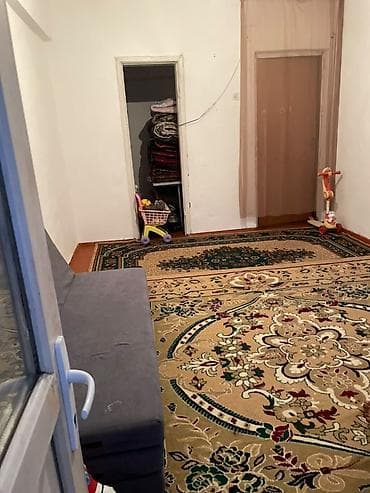 квартира каркол: Продается просторная комната с выходом на балкон, и с маленькой — 5