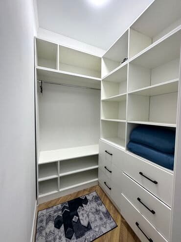 квартира на ночь бишкек количество мест 4: 2 бөлмө, Душ кабинасы, Жаздык, жууркан-төшөк каптары, Кондиционер — 11