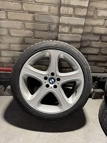 Унаа: Дөңгөлөктөр монтажда 275 / 40 / R 20, Жай, Колдонулган, Комплект, Жеңил унаалар, Куйма, тешиктери - 5 — 4