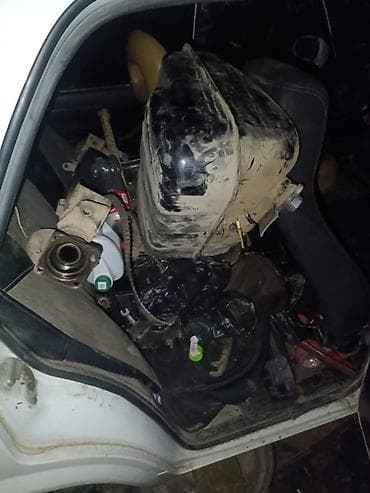 ВАЗ (ЛАДА): ВАЗ (ЛАДА) 2107: 2005 г., 1.6 л, Механика, Седан — 2