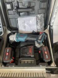 аккумуляторная мойка: Тип двигателя: Бесщеточный Напряжение аккумулятора: 20 В Емкость — 1