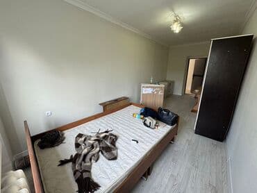 дом расрочку: Просторная комната с мебелью Описание: - Светлая вытянутая комната — 3