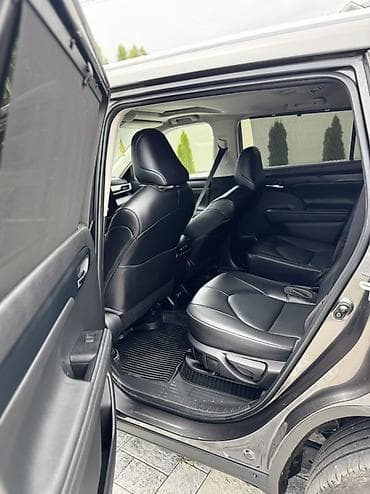 highlander 2012: Toyota Highlander: 2022 г., 2.5 л, Автомат, Бензин, Кроссовер — 7