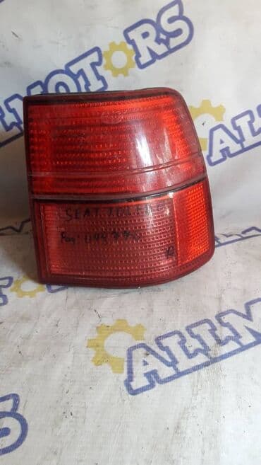 фото услуги рядом: Задний правый стоп-сигнал Seat Оригинал — 1