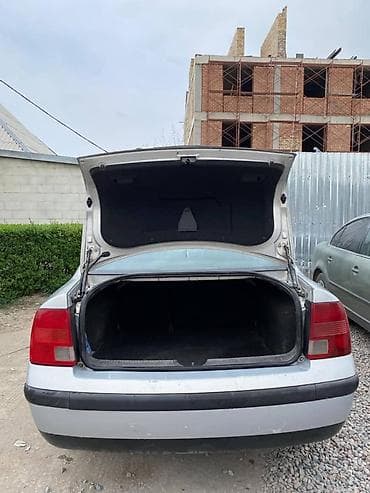 лев: Volkswagen Passat: 2001 г., 1.6 л, Ручные, Бензин, Седан — 5