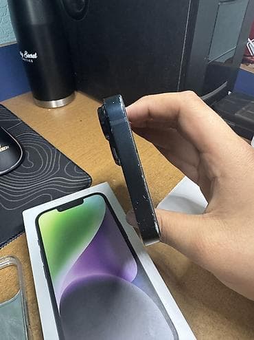 IPhone 14, Б/у, 256 ГБ, Черный, Зарядное устройство, Чехол, Кабель, 79 % — 6
