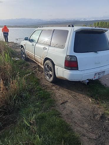 Subaru Forester: 1998 г., 2 л, Механика, Бензин, Внедорожник — 2